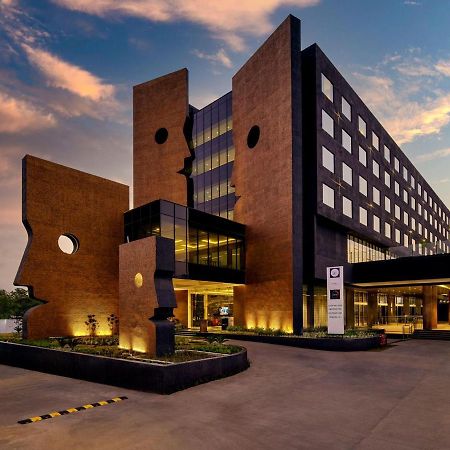 Essentia Luxury Hotel Індаур Екстер'єр фото