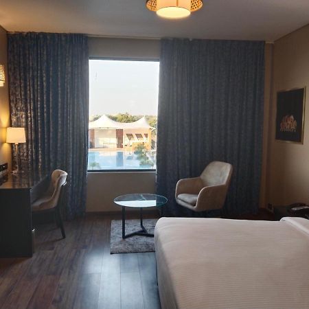 Essentia Luxury Hotel Індаур Екстер'єр фото