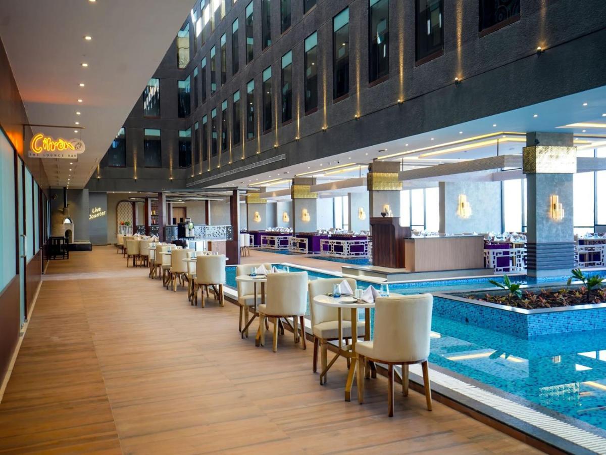Essentia Luxury Hotel Індаур Екстер'єр фото