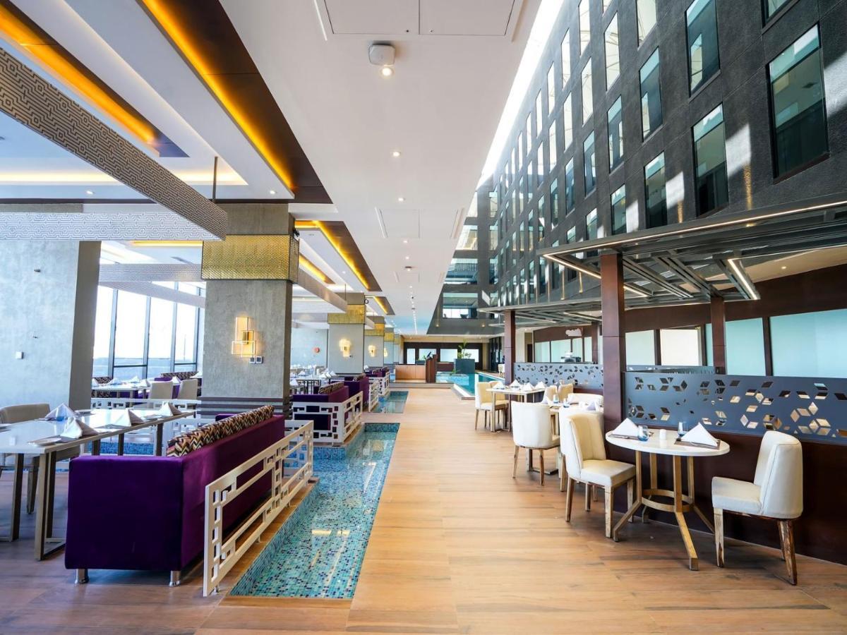 Essentia Luxury Hotel Індаур Екстер'єр фото