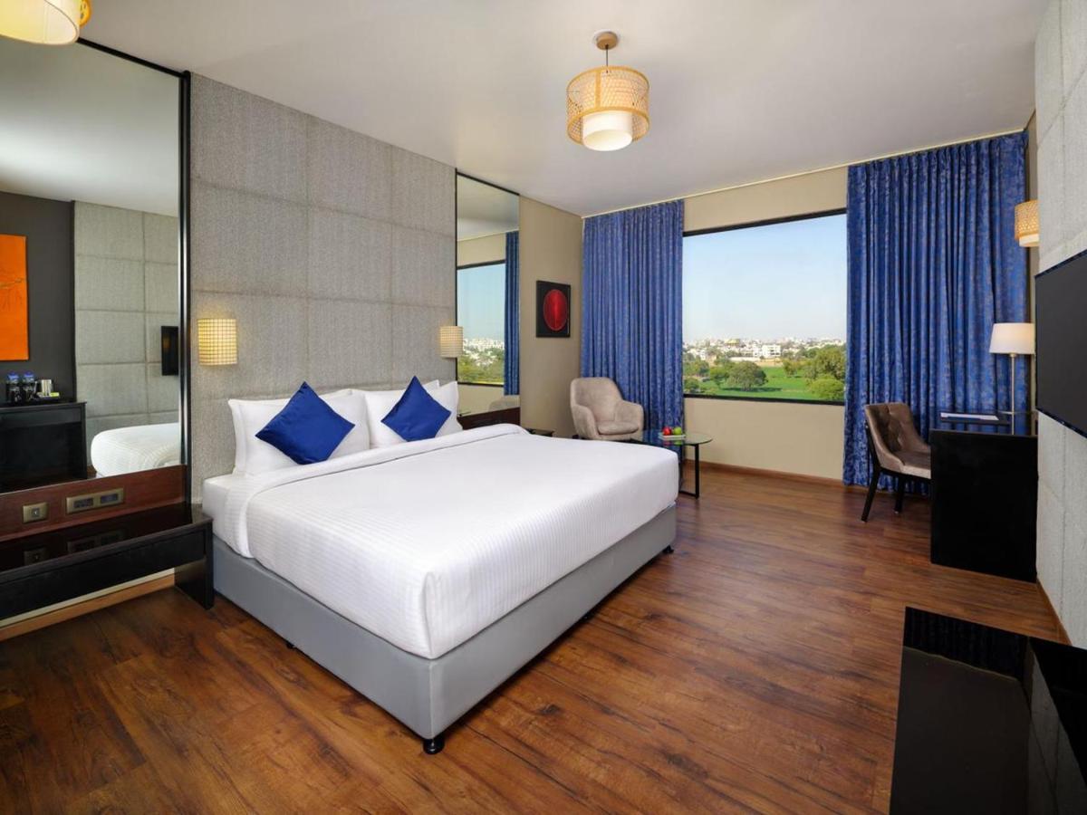 Essentia Luxury Hotel Індаур Екстер'єр фото
