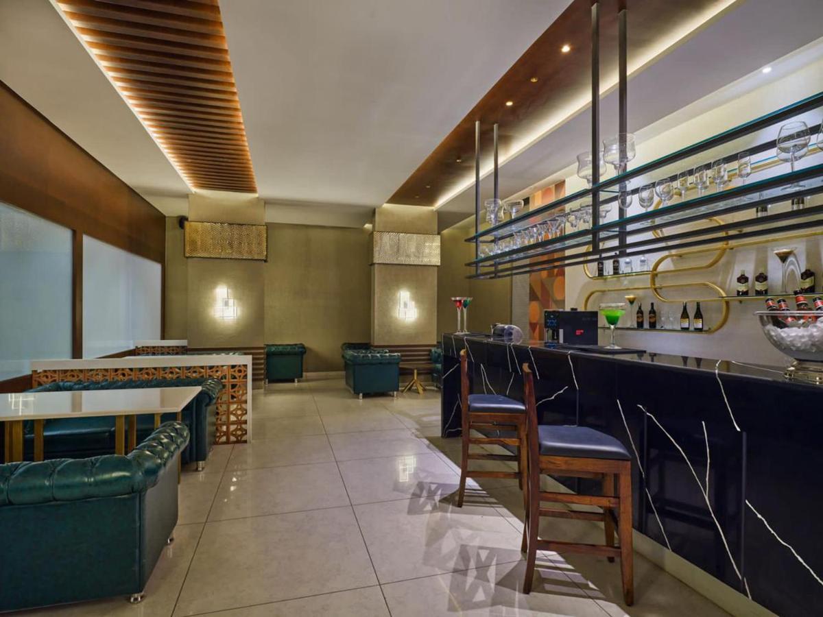 Essentia Luxury Hotel Індаур Екстер'єр фото