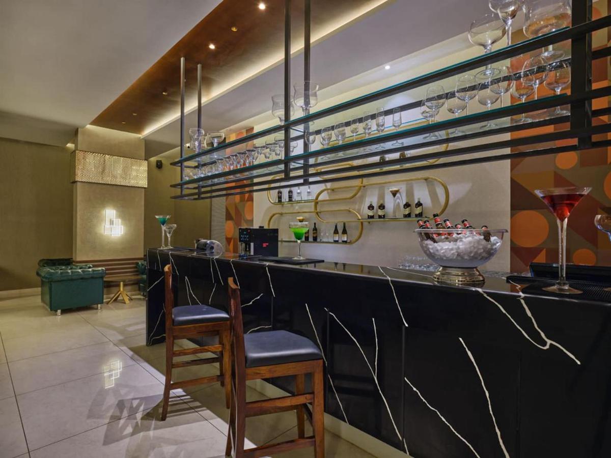 Essentia Luxury Hotel Індаур Екстер'єр фото